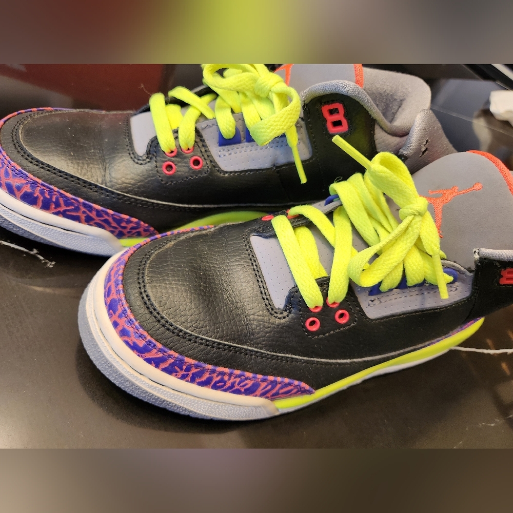 Authentic Jordan - Picture 3 of 8